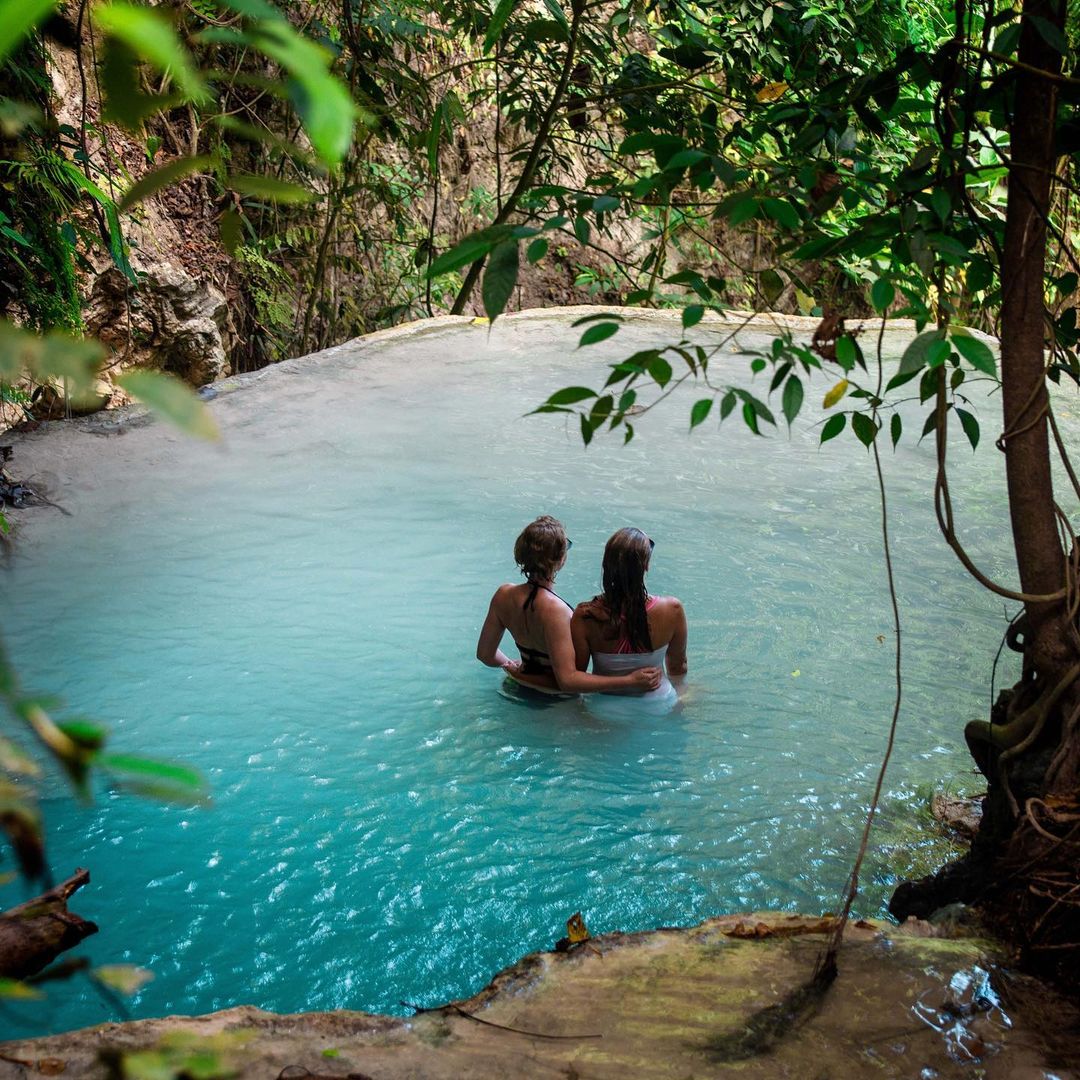 Aguinid Falls