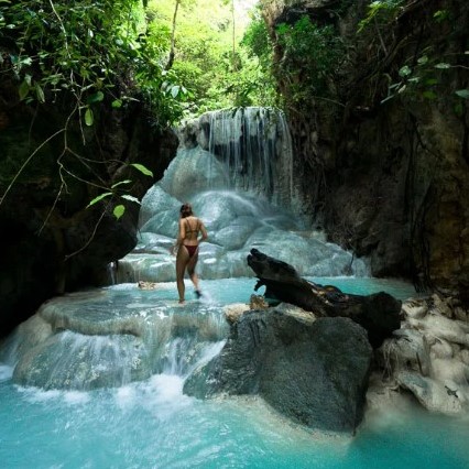 Aguinid Falls